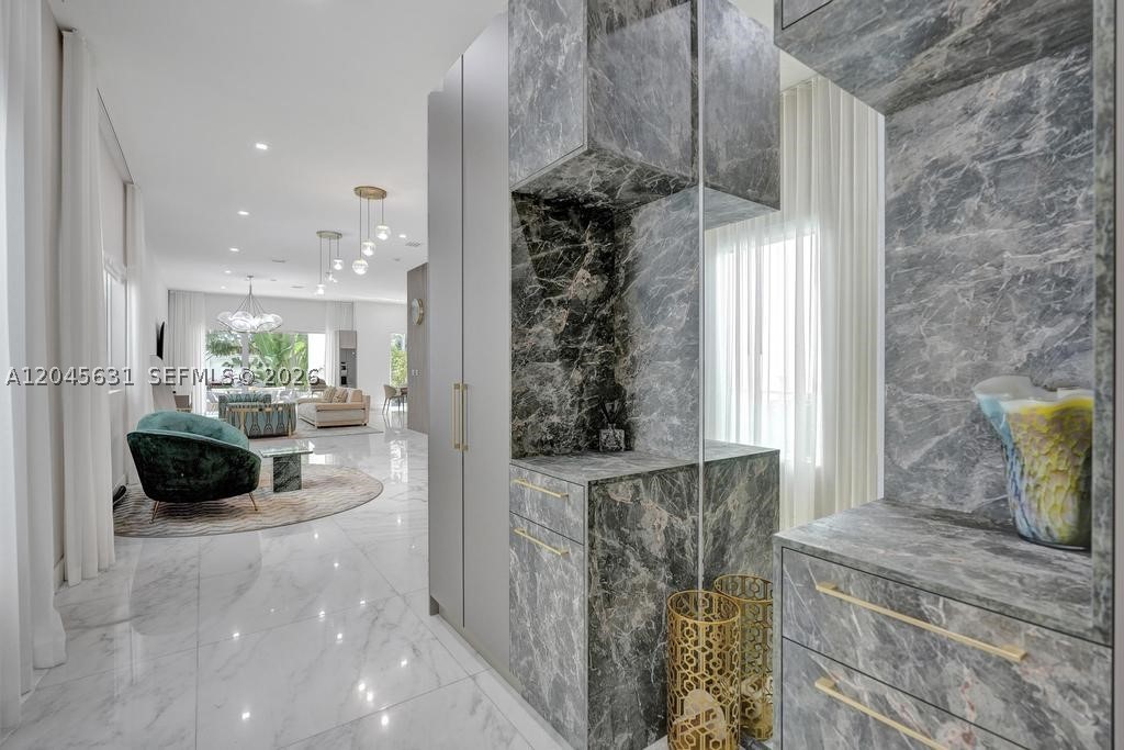18985 Atlantic Blvd #0, Sunny Isles Beach FL 33160