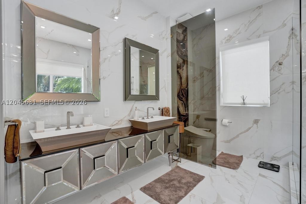 18985 Atlantic Blvd #0, Sunny Isles Beach FL 33160