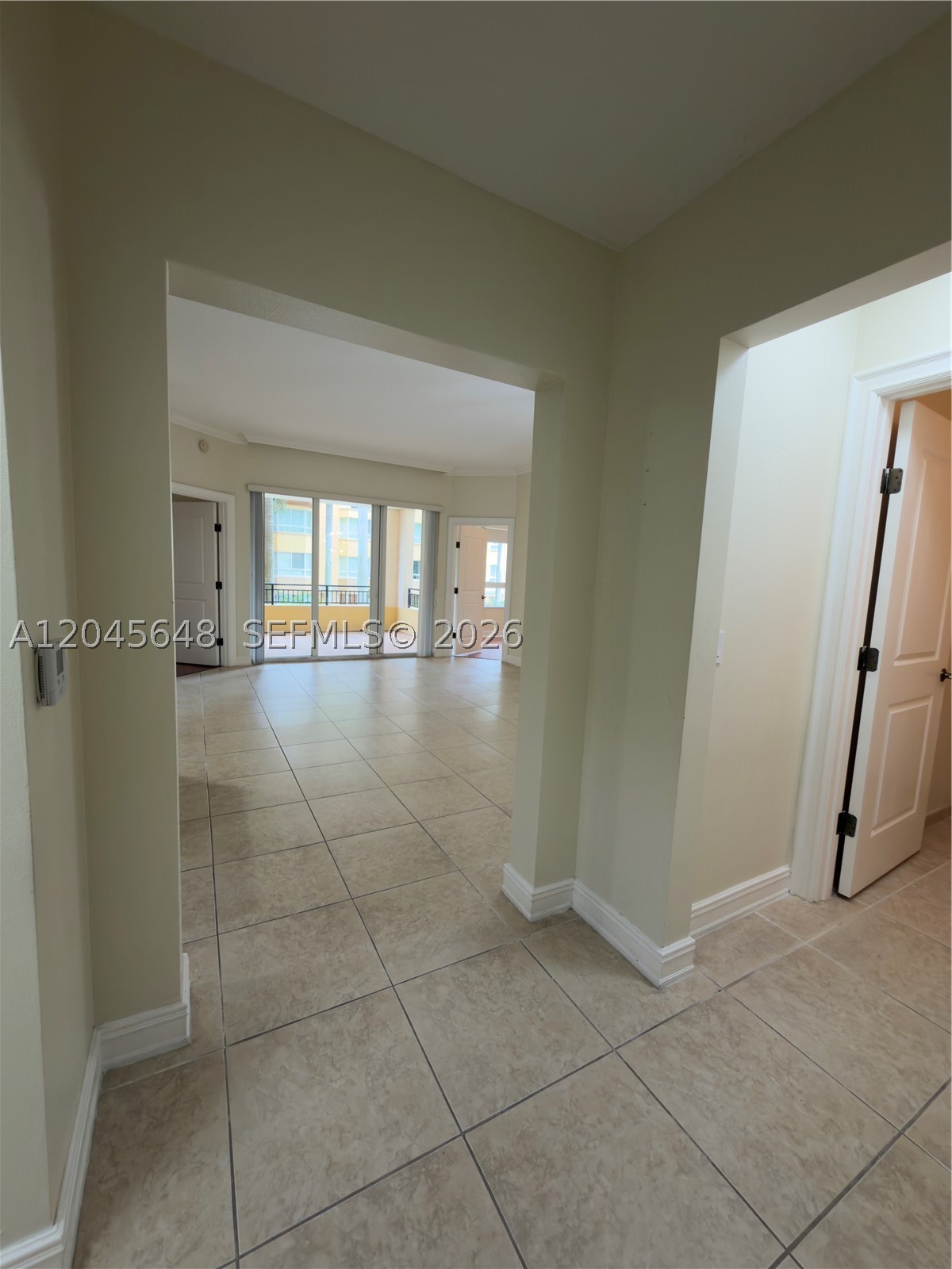 16100 Emerald Estates Dr #281, Weston FL 33331