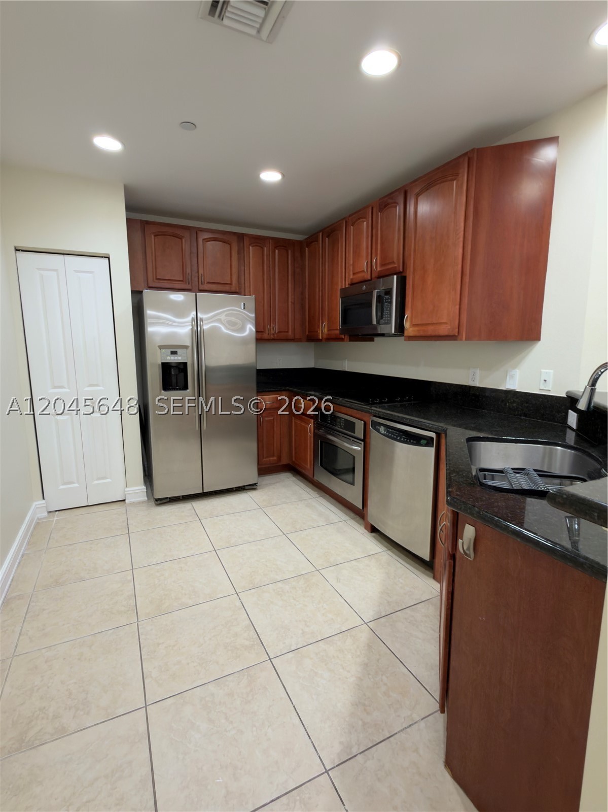 16100 Emerald Estates Dr #281, Weston FL 33331
