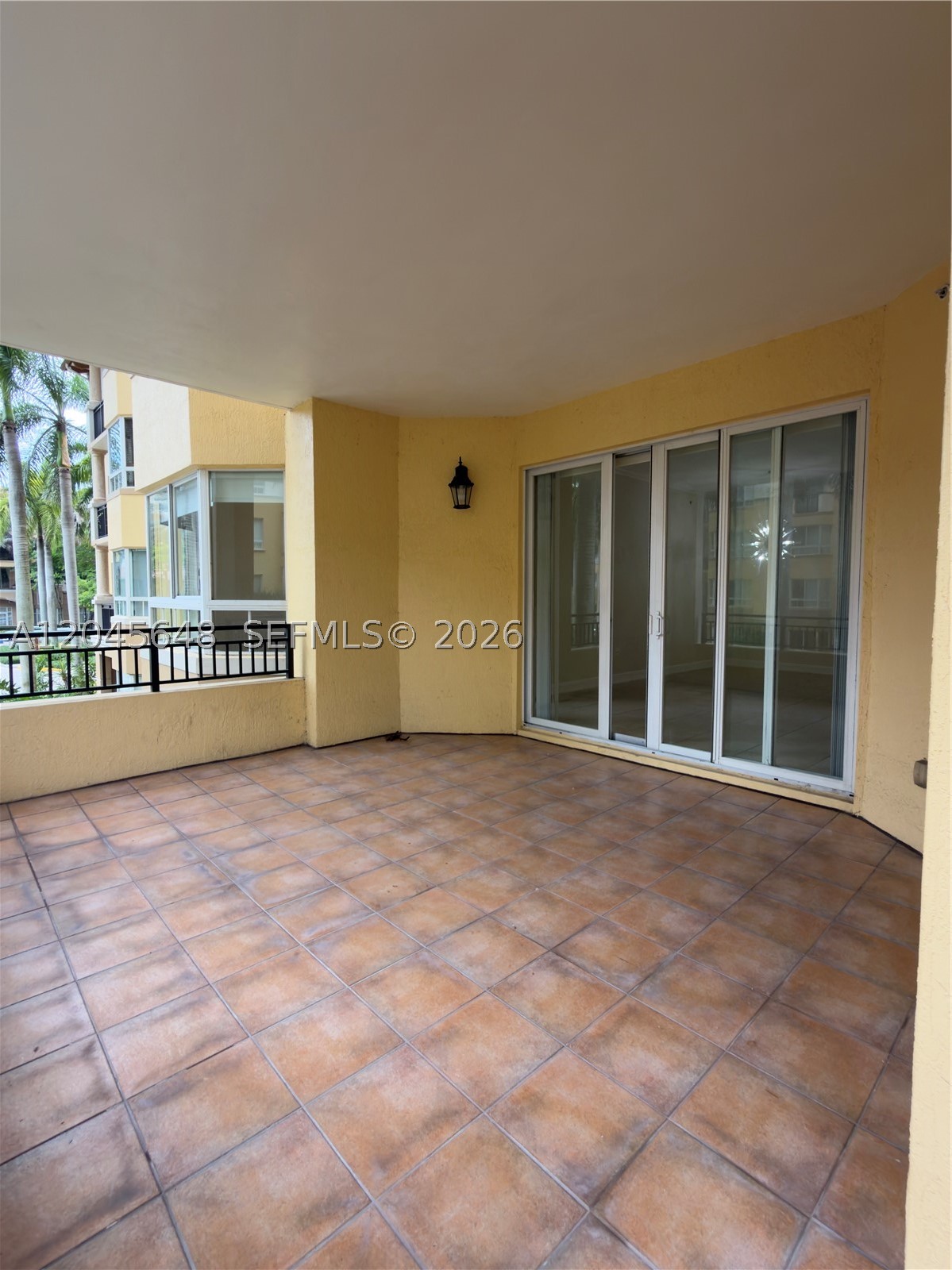 16100 Emerald Estates Dr #281, Weston FL 33331