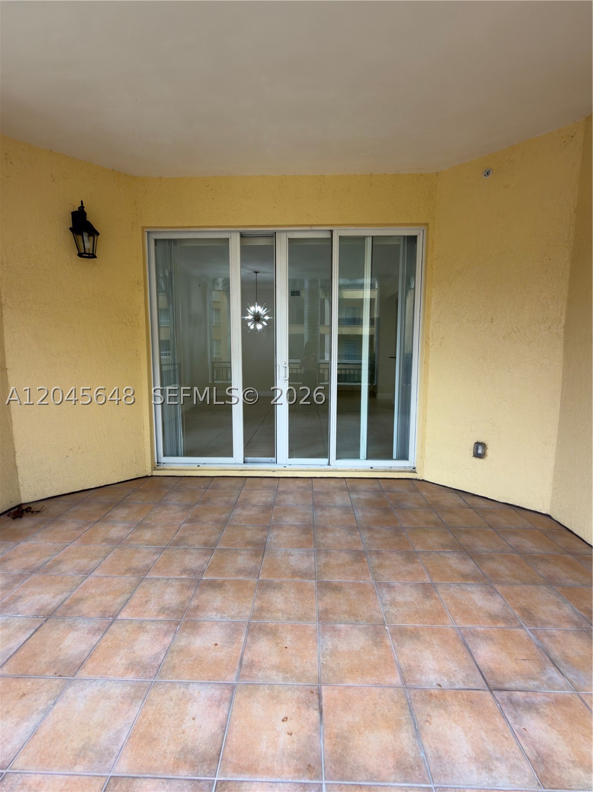 16100 Emerald Estates Dr #281, Weston FL 33331