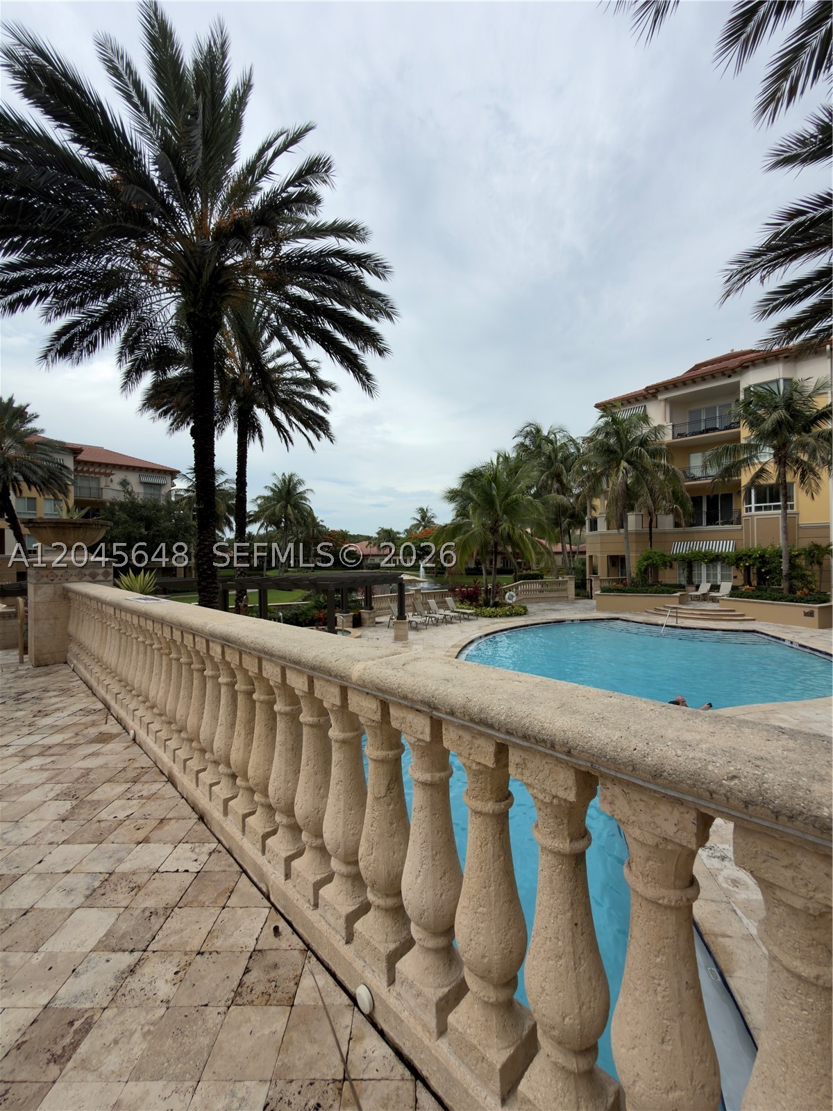 16100 Emerald Estates Dr #281, Weston FL 33331