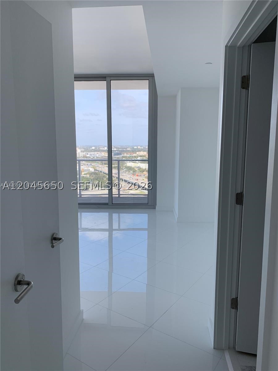 851 NE 1st Ave #2702, Miami FL 33132