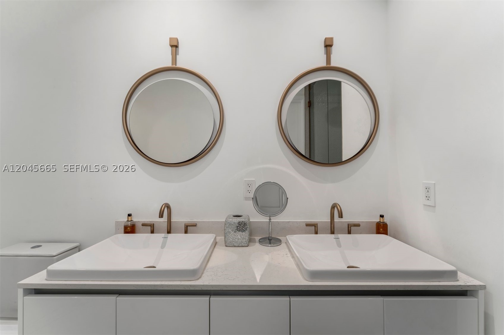 2655 S Bayshore Dr #908, Miami FL 33133