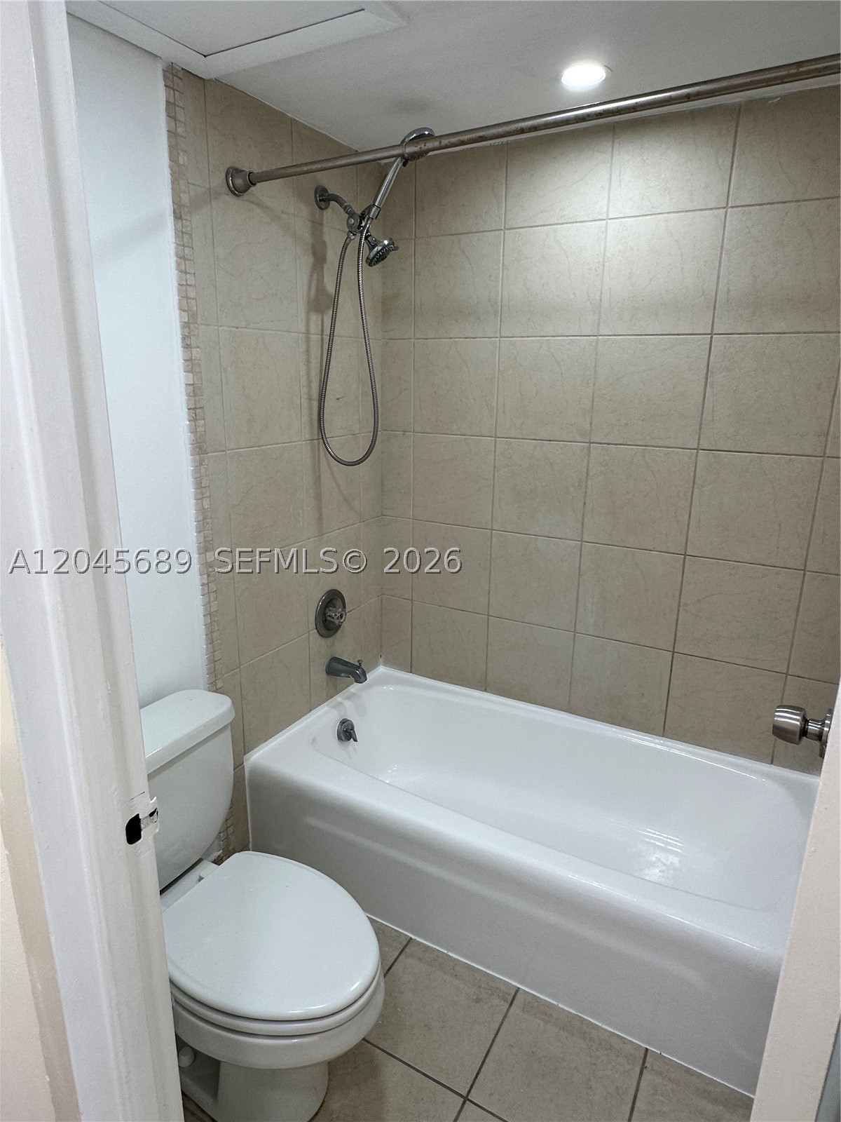 2333 Brickell Ave #1610, Miami FL 33129