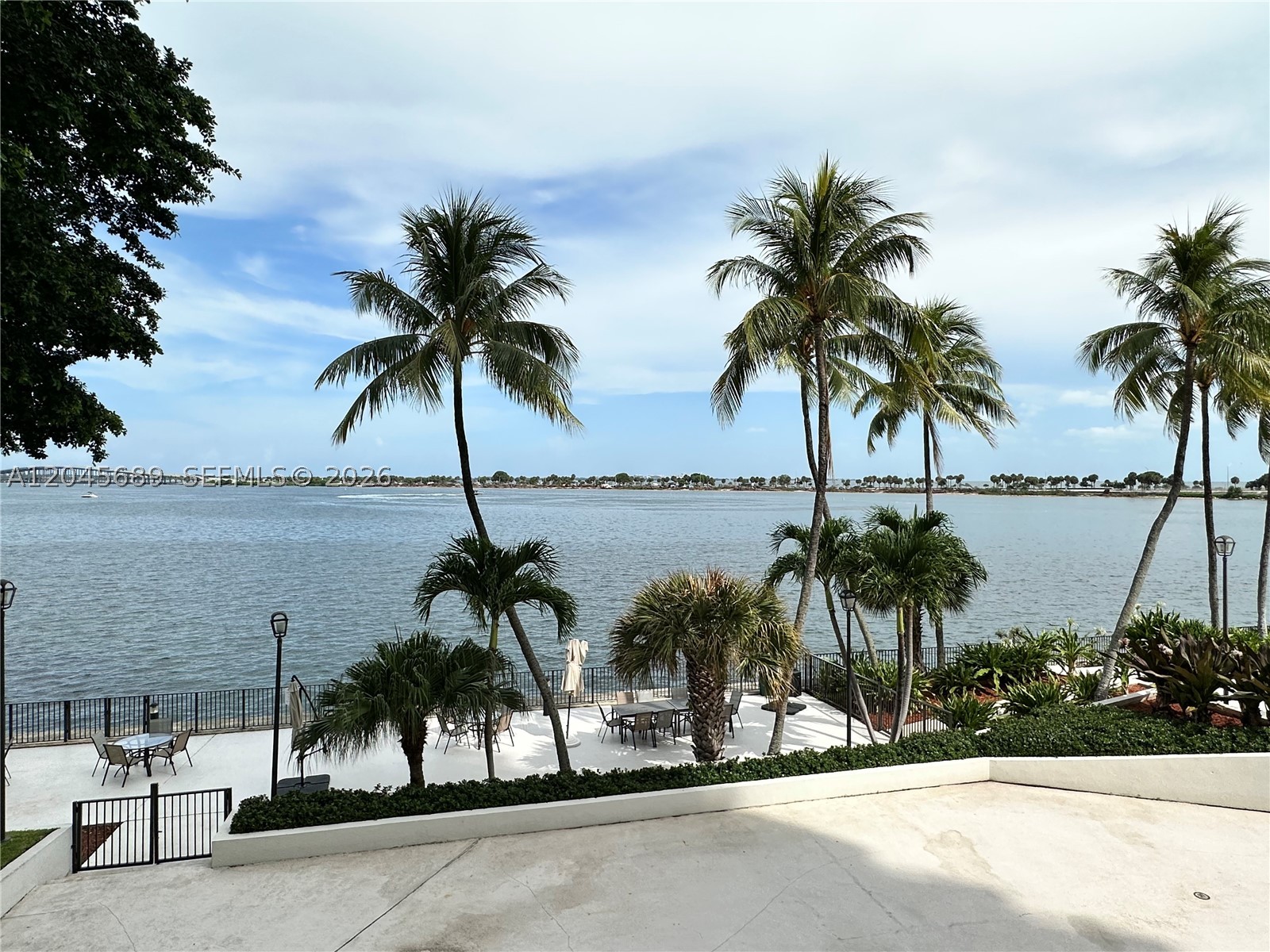 2333 Brickell Ave #1610, Miami FL 33129