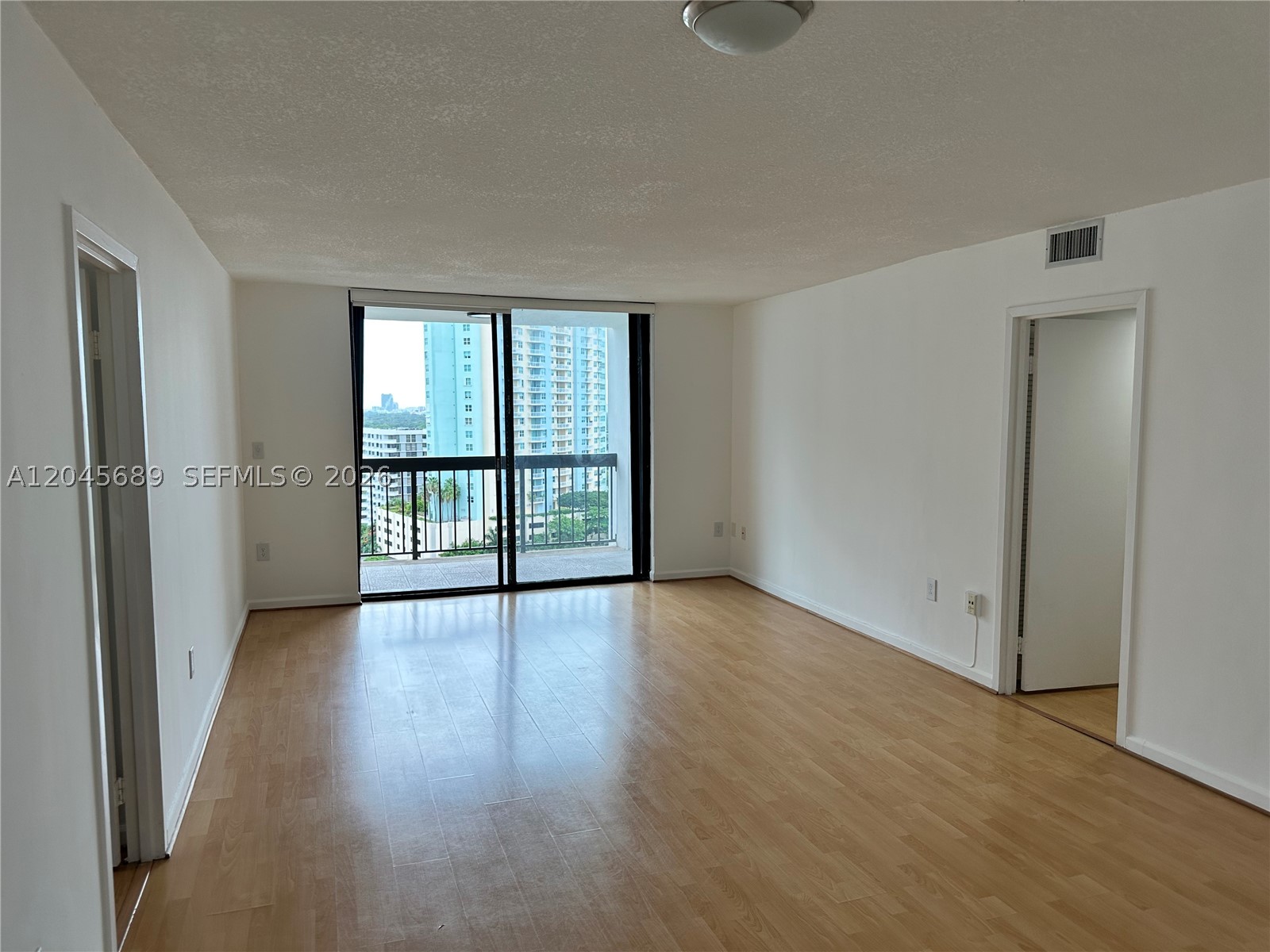 2333 Brickell Ave #1610, Miami FL 33129