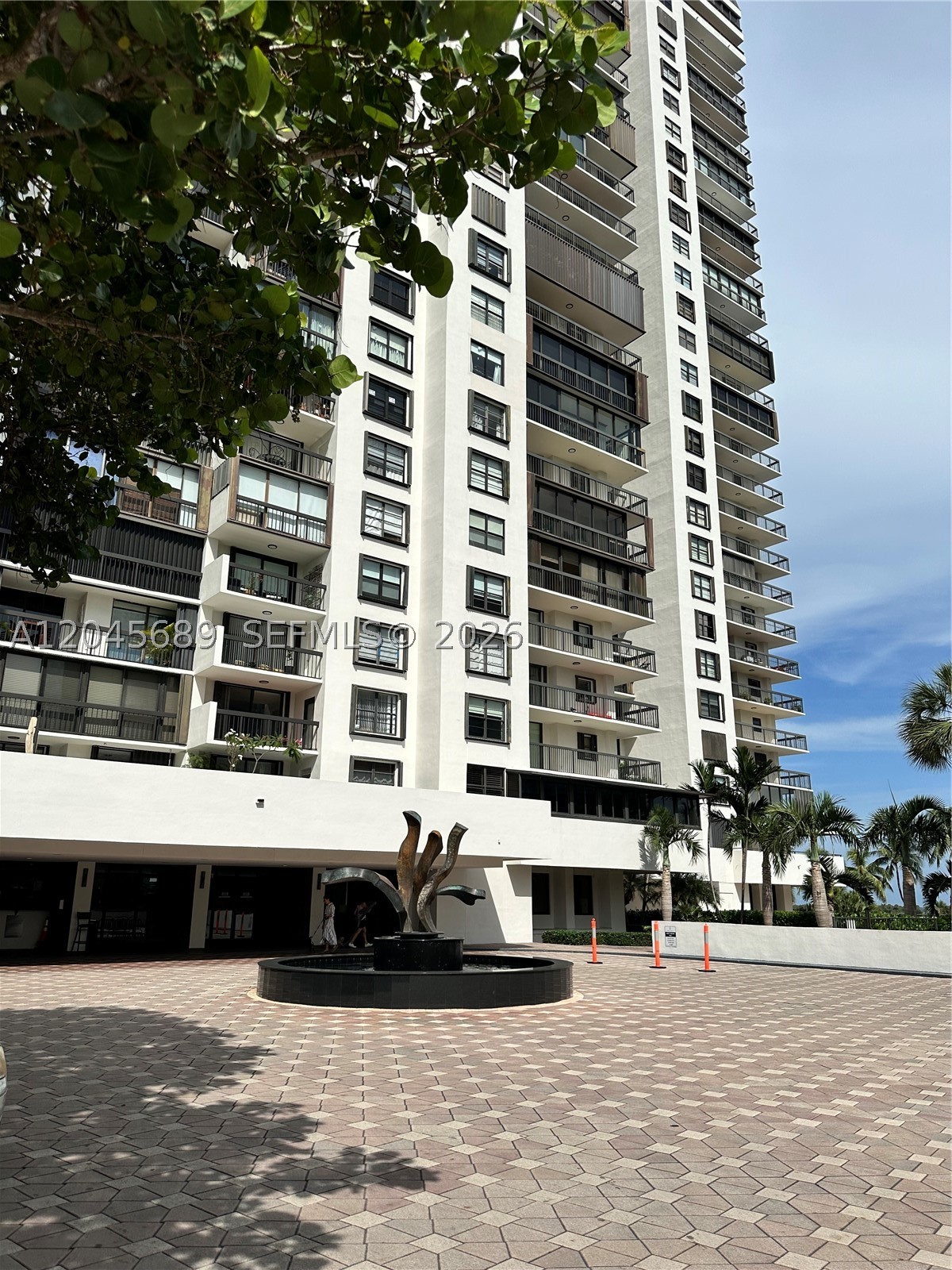 2333 Brickell Ave #1610, Miami FL 33129