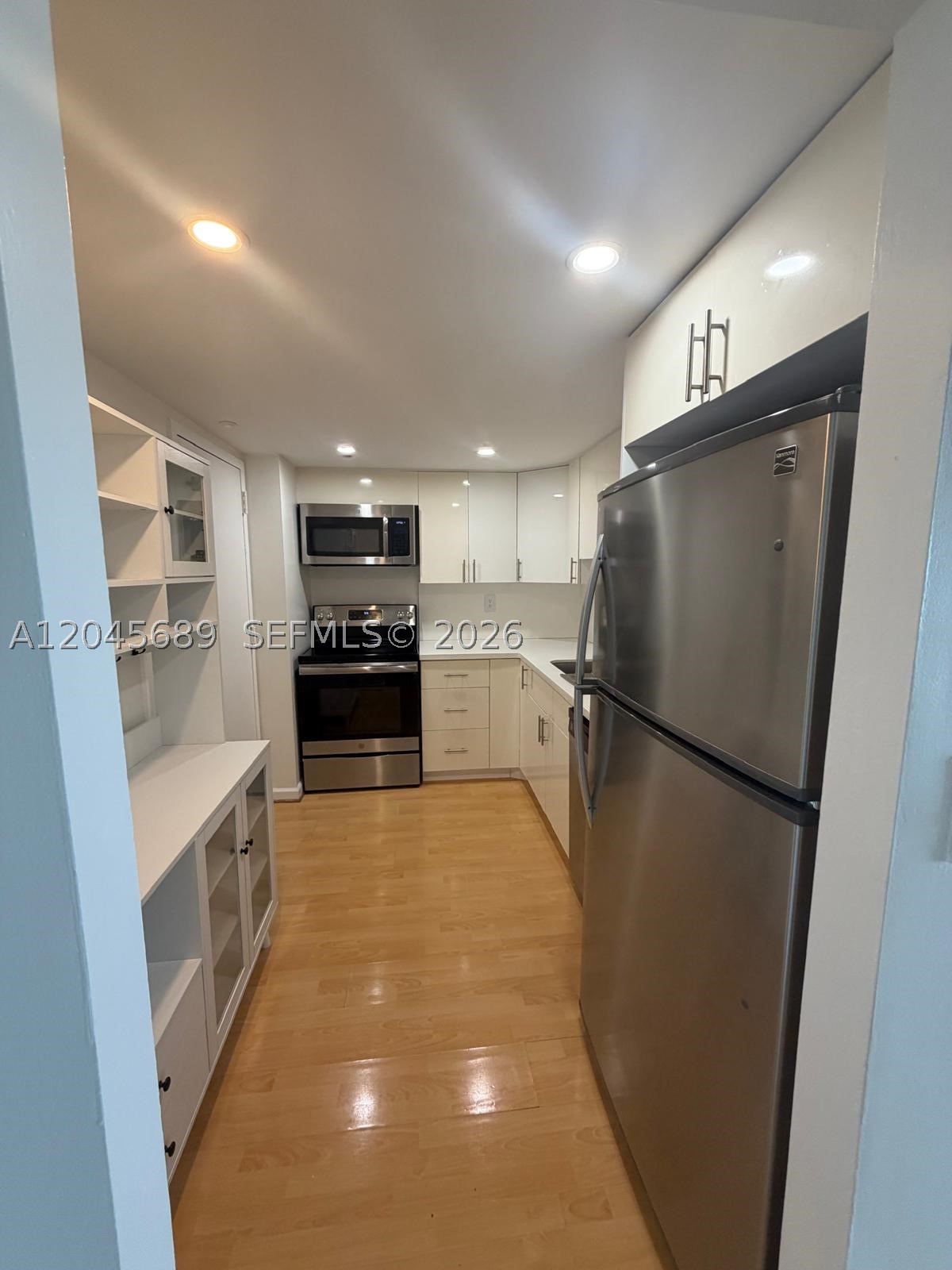 2333 Brickell Ave #1610, Miami FL 33129