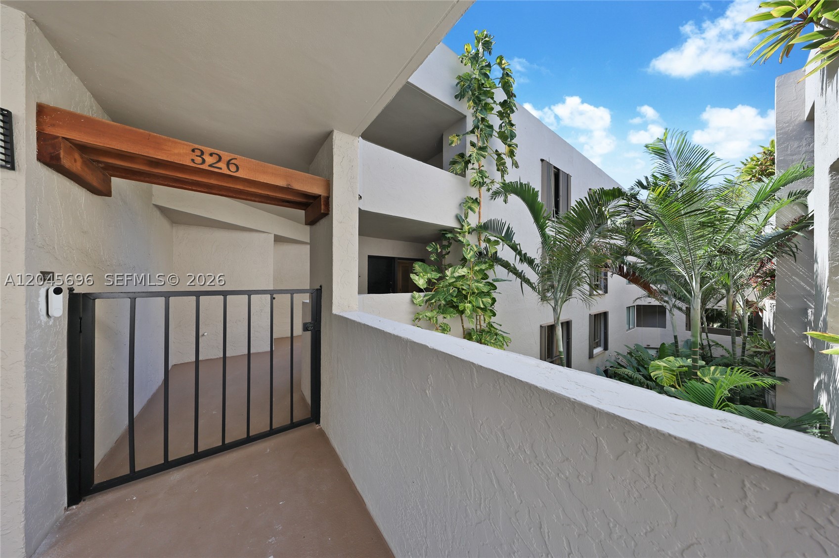 161 Crandon Blvd #326, Key Biscayne FL 33149