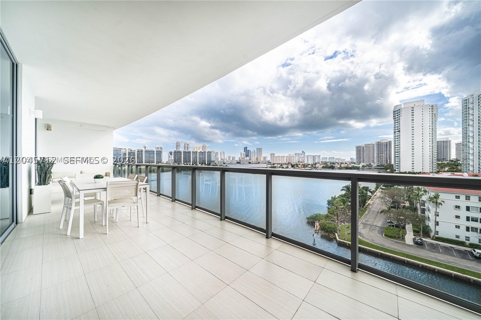 3300 NE 188th St #710, Aventura FL 33180