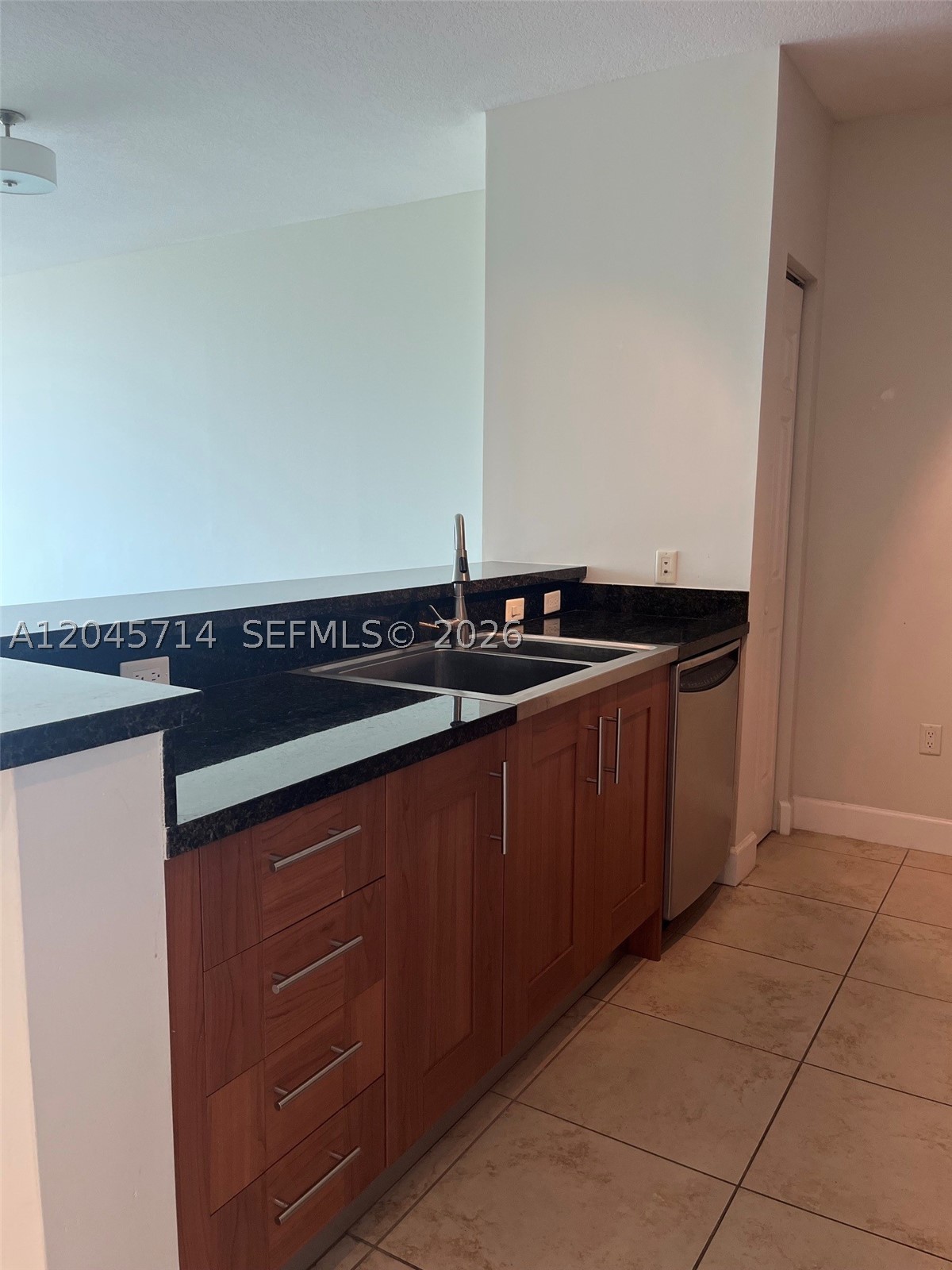 1300 Ponce De Leon Blvd #608, Coral Gables FL 33134