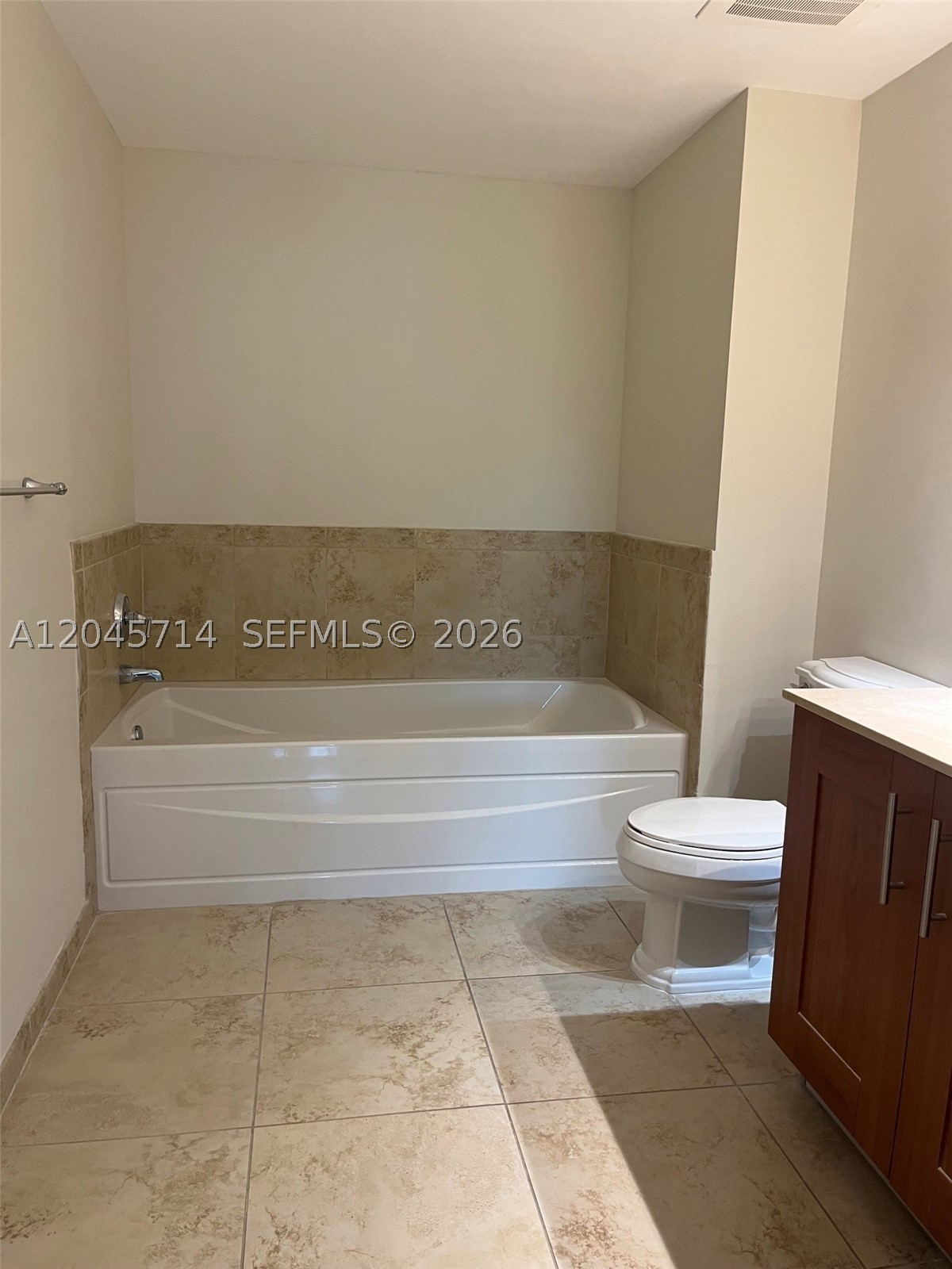 1300 Ponce De Leon Blvd #608, Coral Gables FL 33134