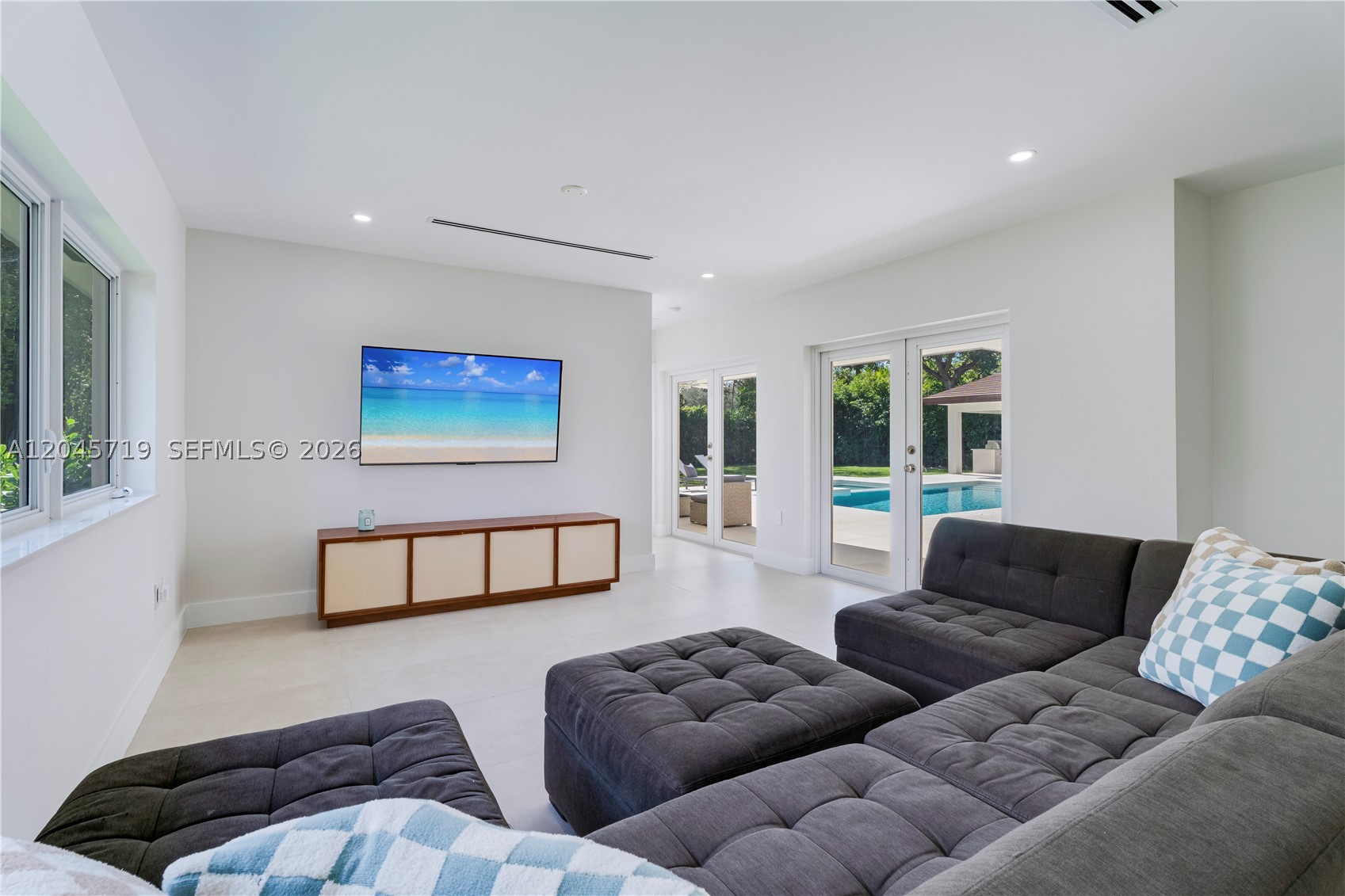 6700 SW 117th St, Pinecrest FL 33156