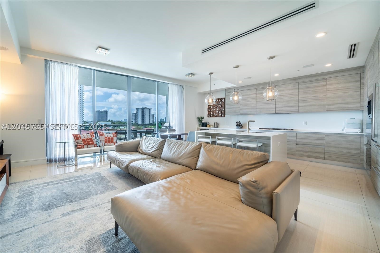 3250 NE 188th St #606, Aventura FL 33180