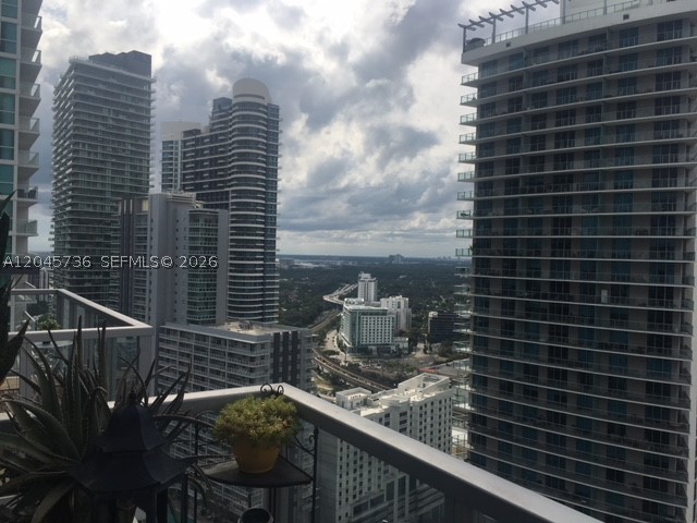 Miami FL 33131 - A12045736