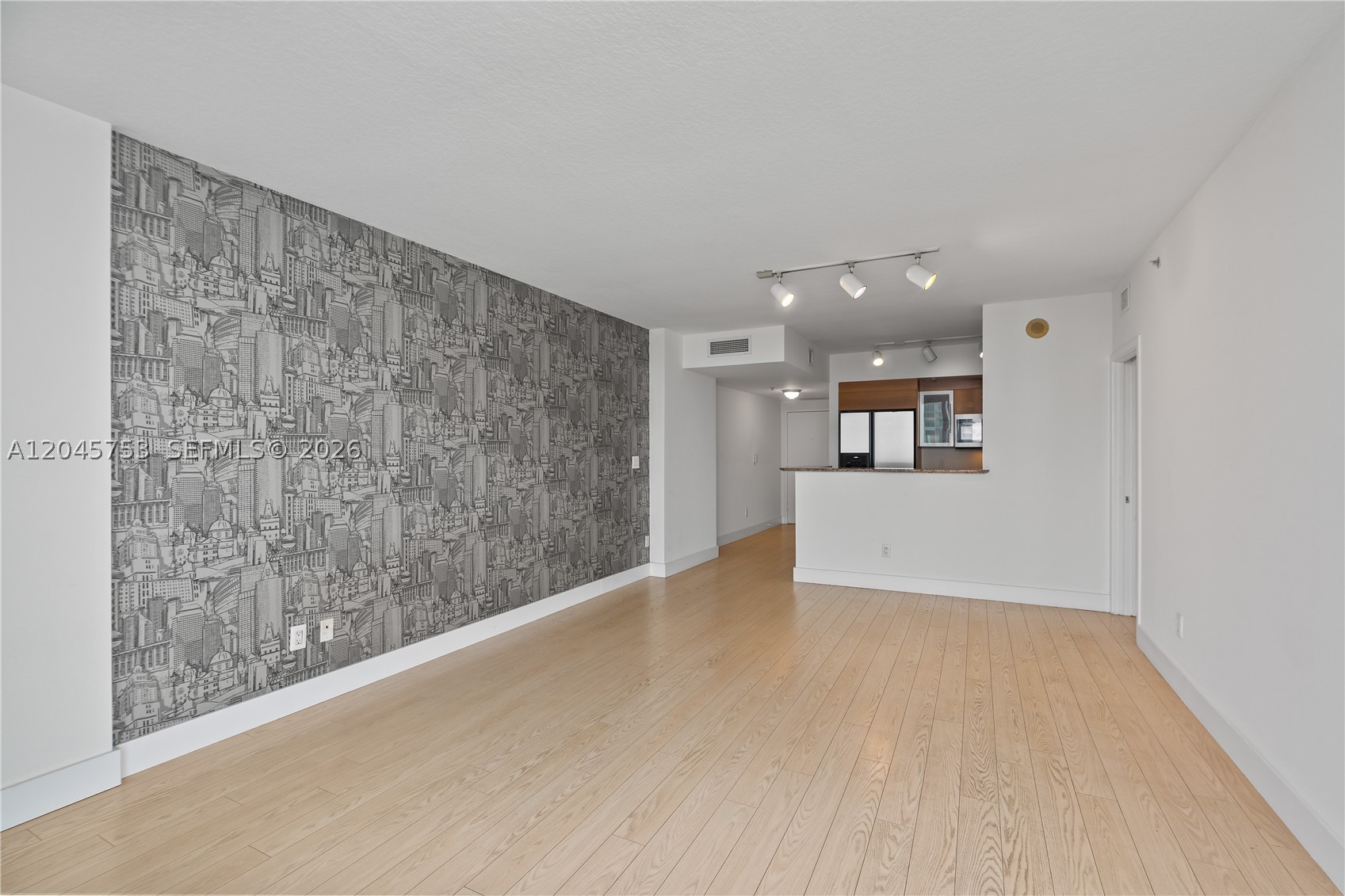 335 S Biscayne Blvd #3503, Miami FL 33131