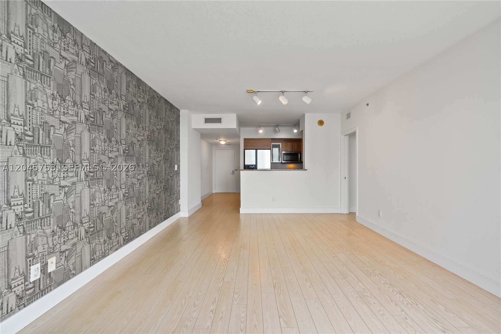 335 S Biscayne Blvd #3503, Miami FL 33131