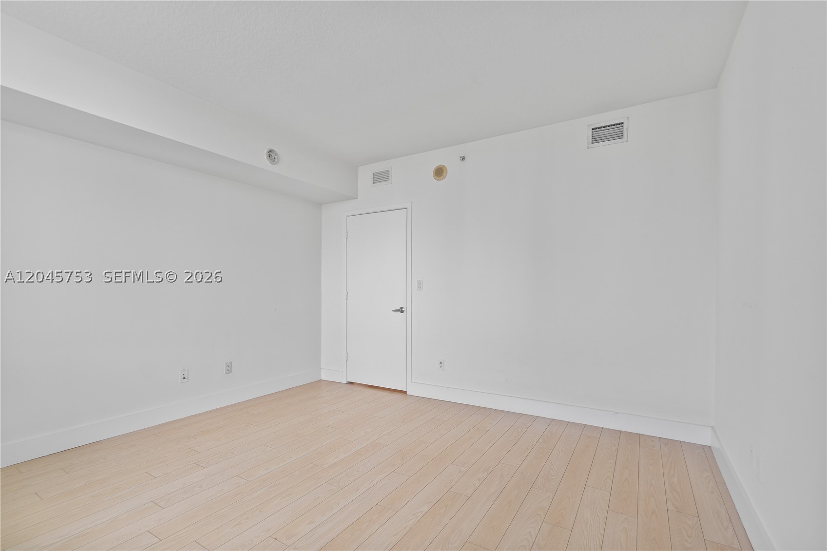 335 S Biscayne Blvd #3503, Miami FL 33131