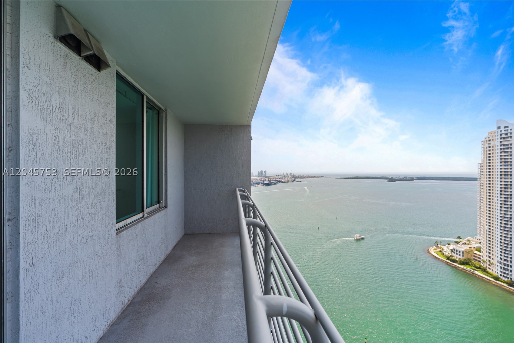 335 S Biscayne Blvd #3503, Miami FL 33131