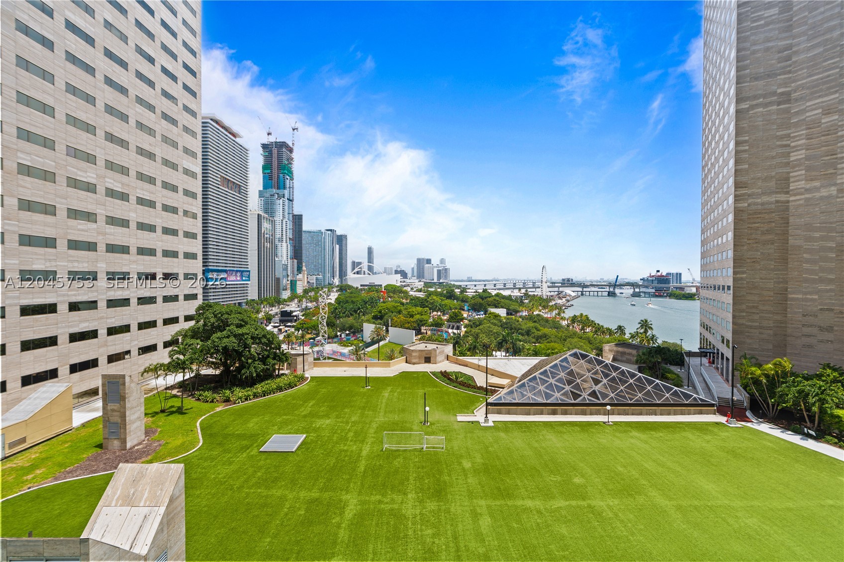 335 S Biscayne Blvd #3503, Miami FL 33131