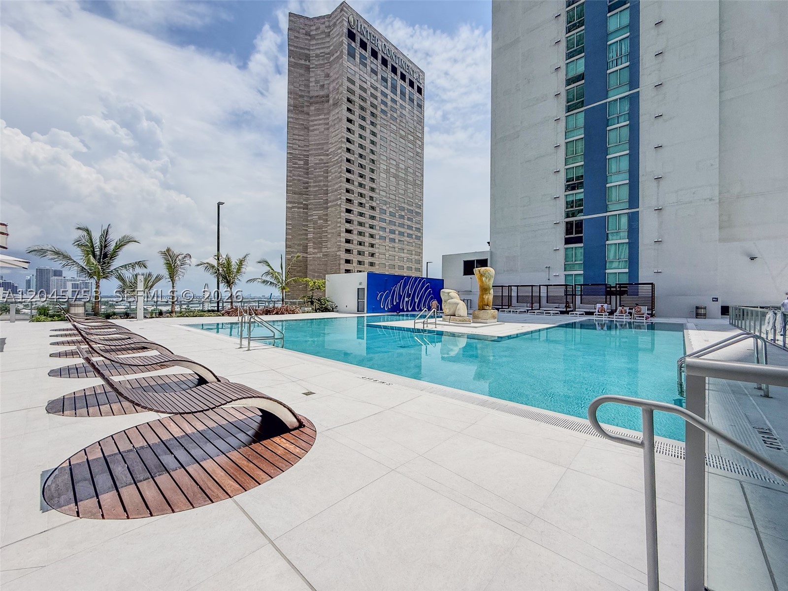 335 S Biscayne Blvd #3503, Miami FL 33131