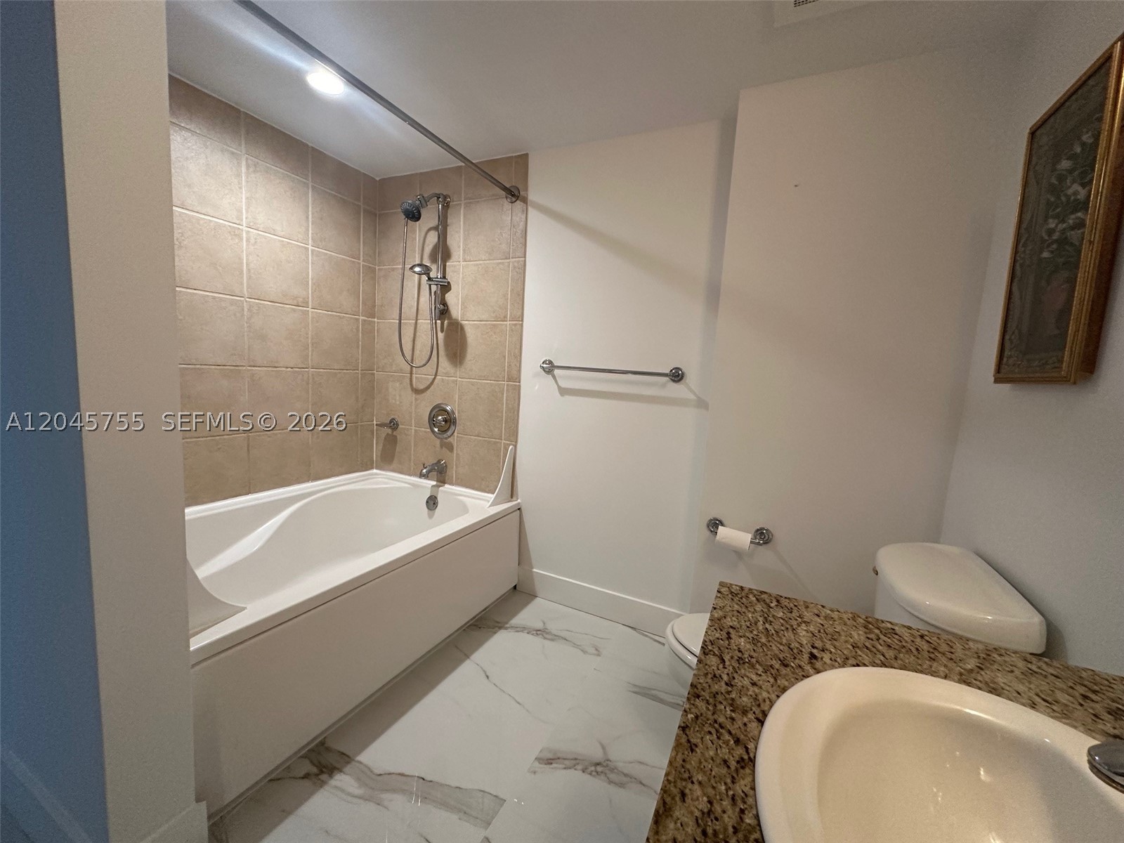19501 W Country Club Dr #406, Aventura FL 33180