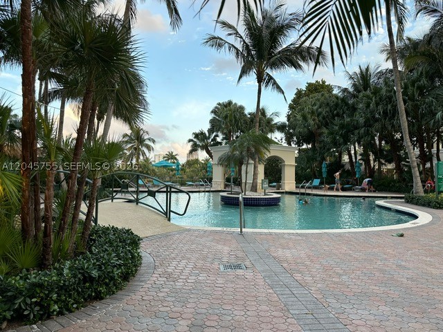 19501 W Country Club Dr #406, Aventura FL 33180