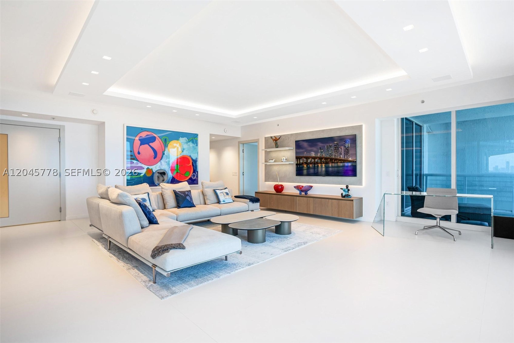 3801 Collins Ave #1503, Miami Beach FL 33140