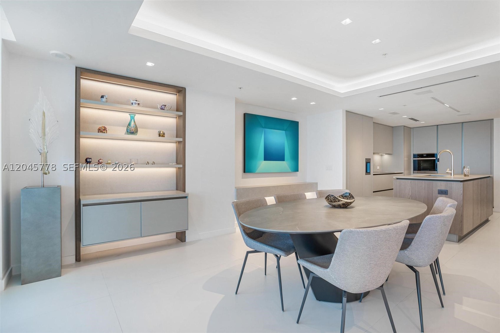 3801 Collins Ave #1503, Miami Beach FL 33140