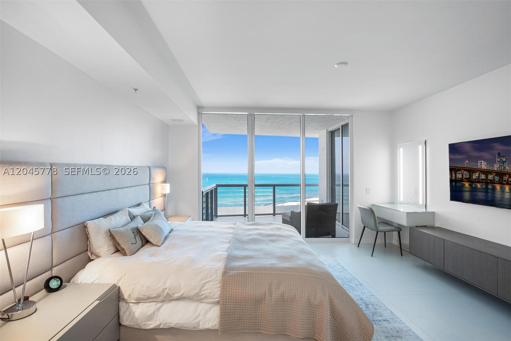3801 Collins Ave #1503, Miami Beach FL 33140