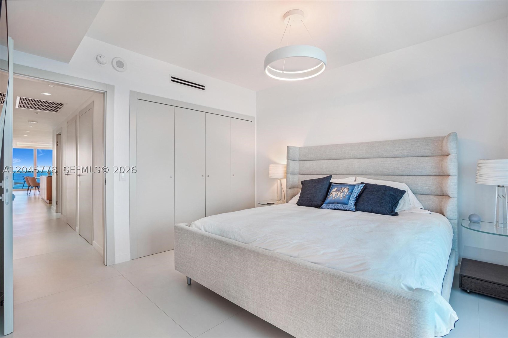 3801 Collins Ave #1503, Miami Beach FL 33140