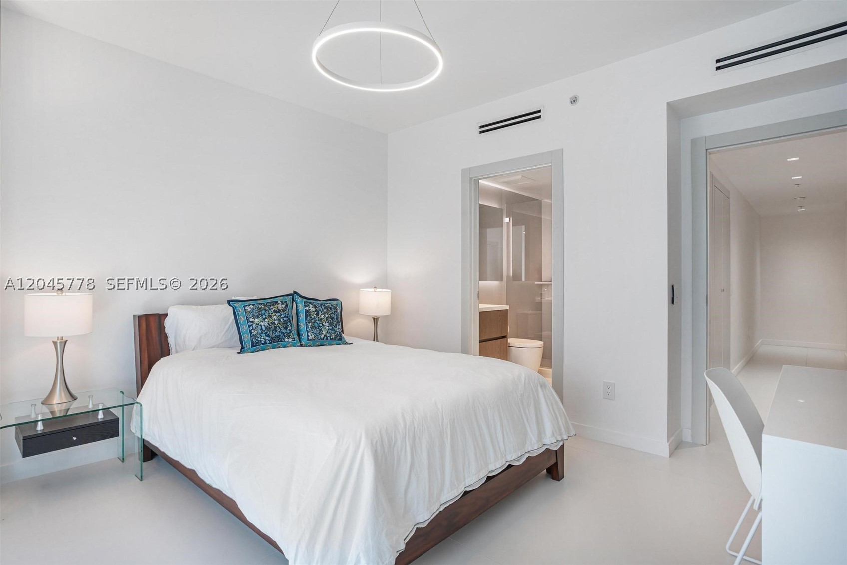 3801 Collins Ave #1503, Miami Beach FL 33140