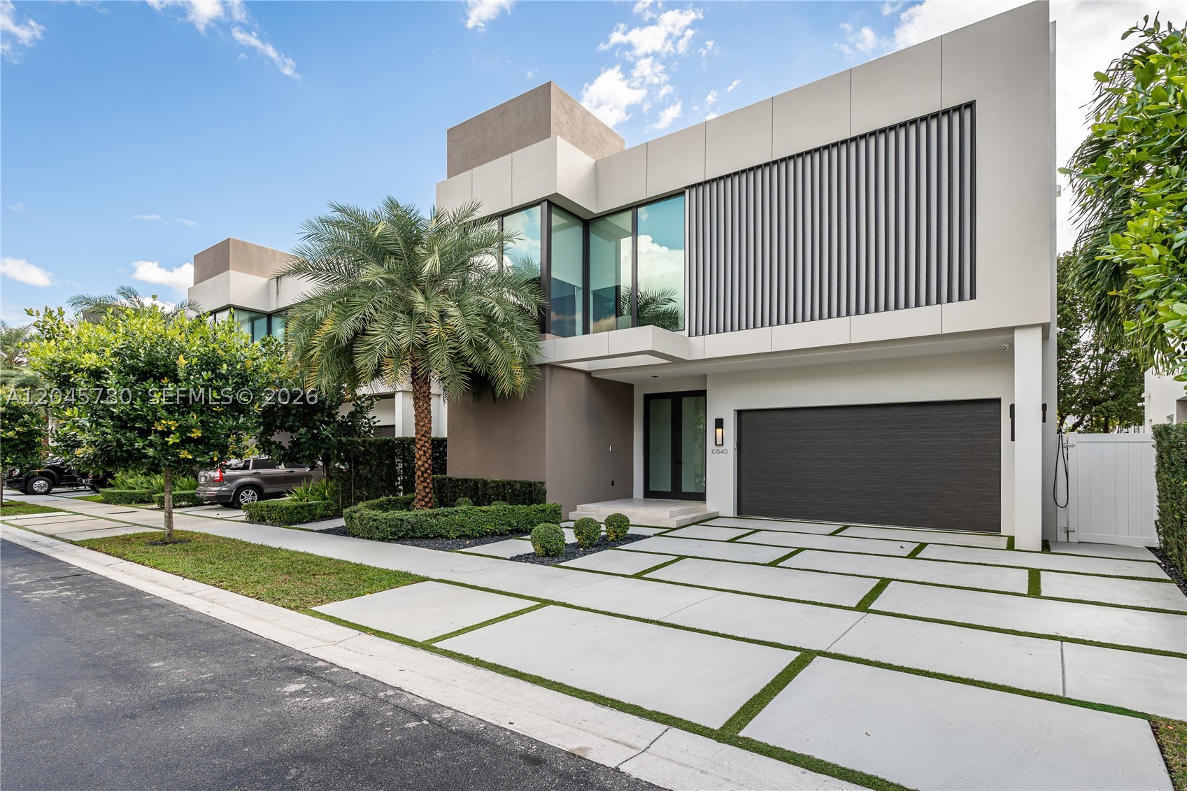 10540 NW 67th Ter, Doral FL 33178