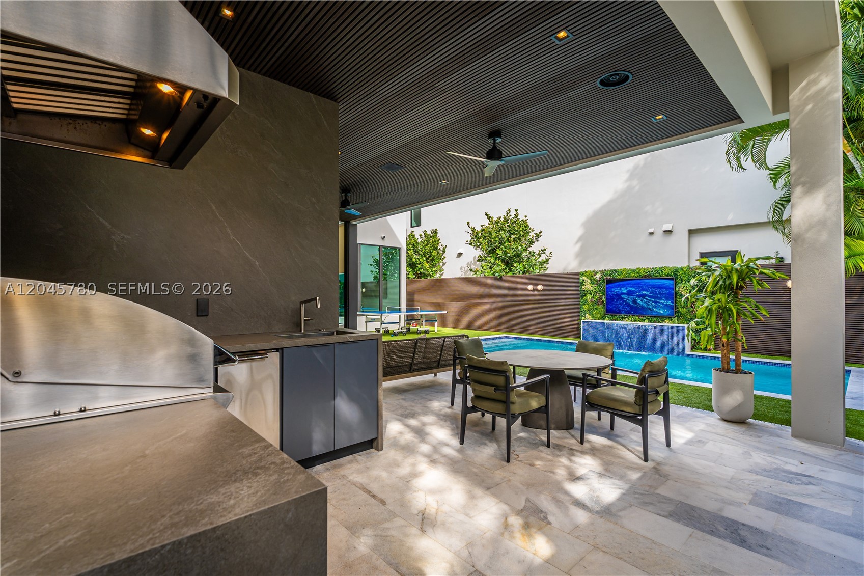 10540 NW 67th Ter, Doral FL 33178