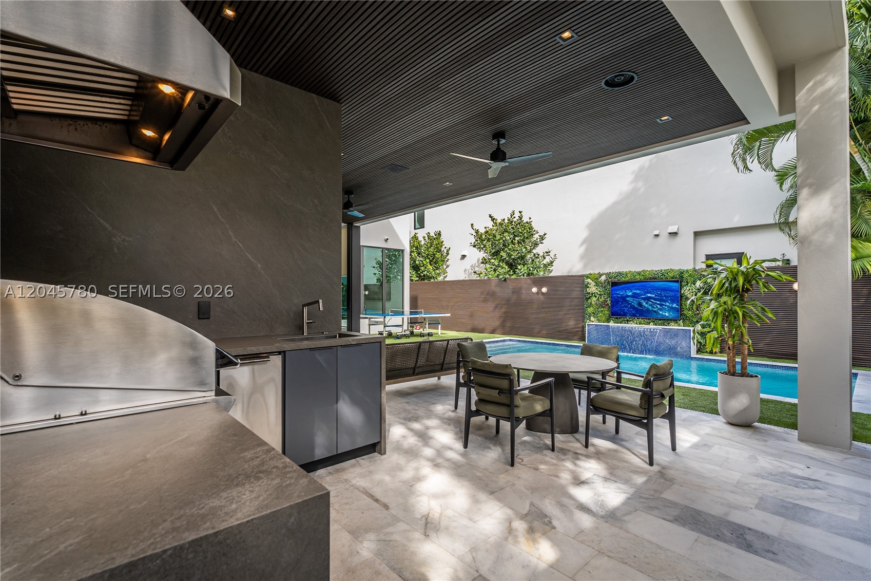 10540 NW 67th Ter, Doral FL 33178