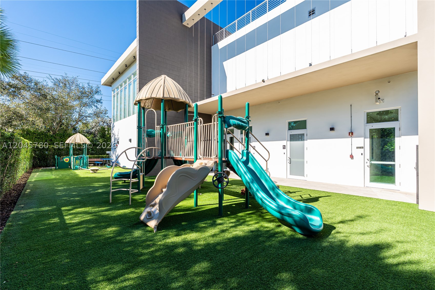 10540 NW 67th Ter, Doral FL 33178