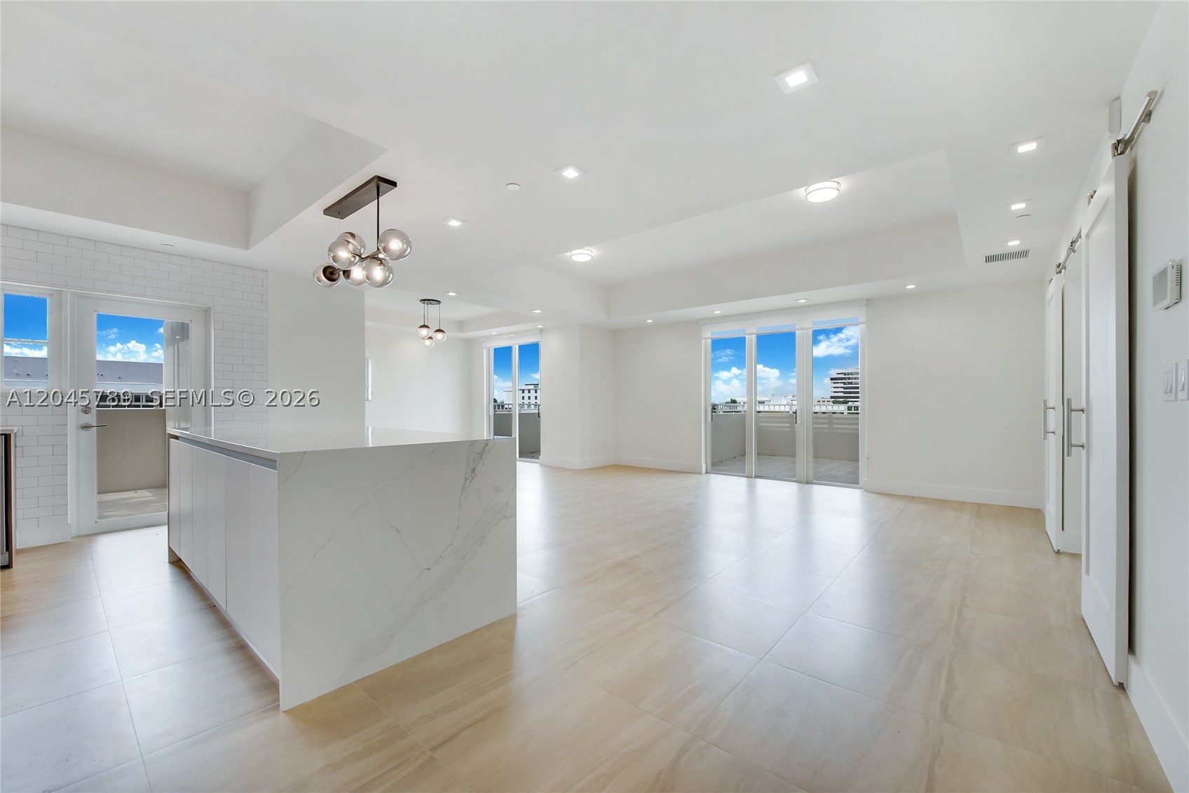 120 Salamanca Ave #PH, Coral Gables FL 33134