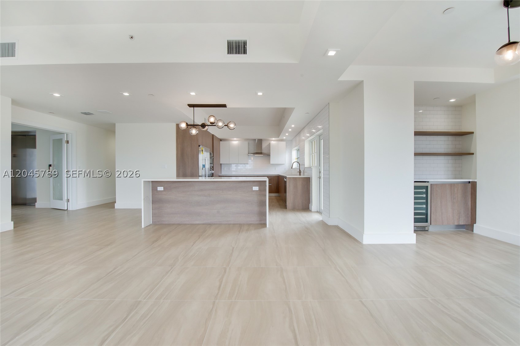 120 Salamanca Ave #PH, Coral Gables FL 33134