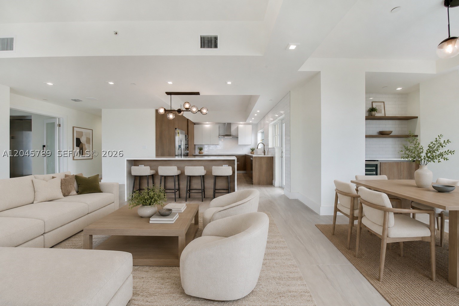 120 Salamanca Ave #PH, Coral Gables FL 33134