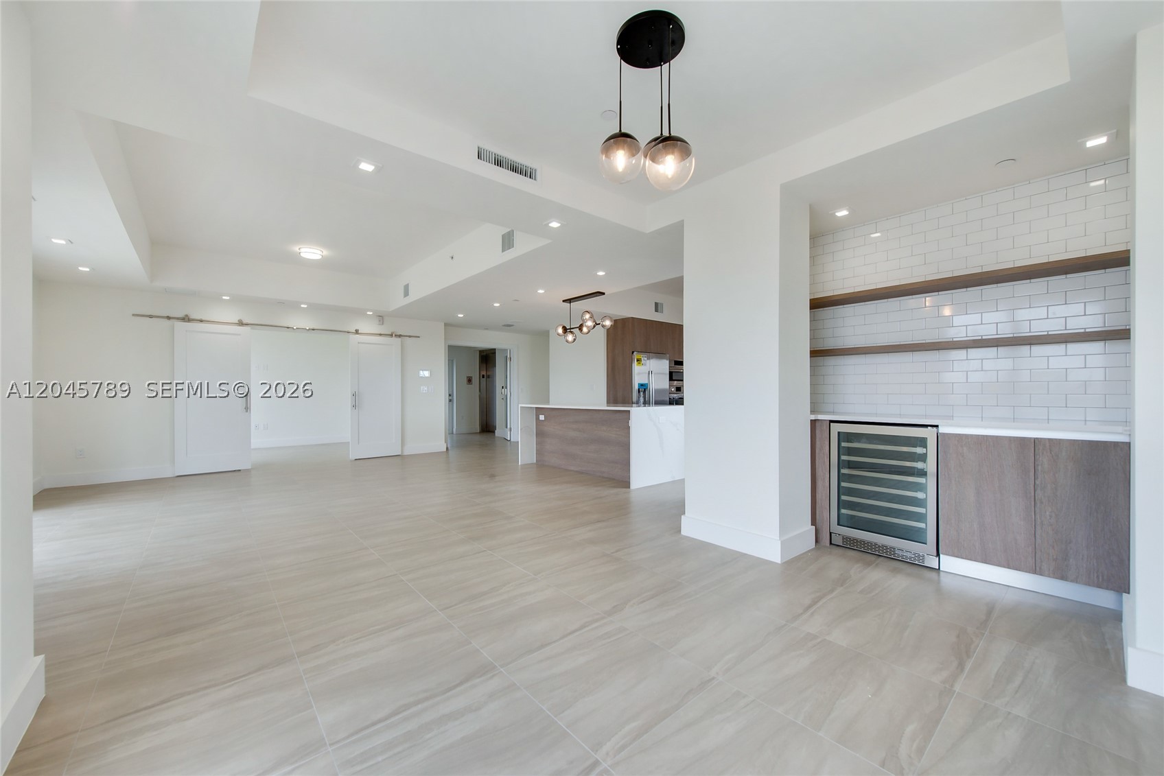 120 Salamanca Ave #PH, Coral Gables FL 33134