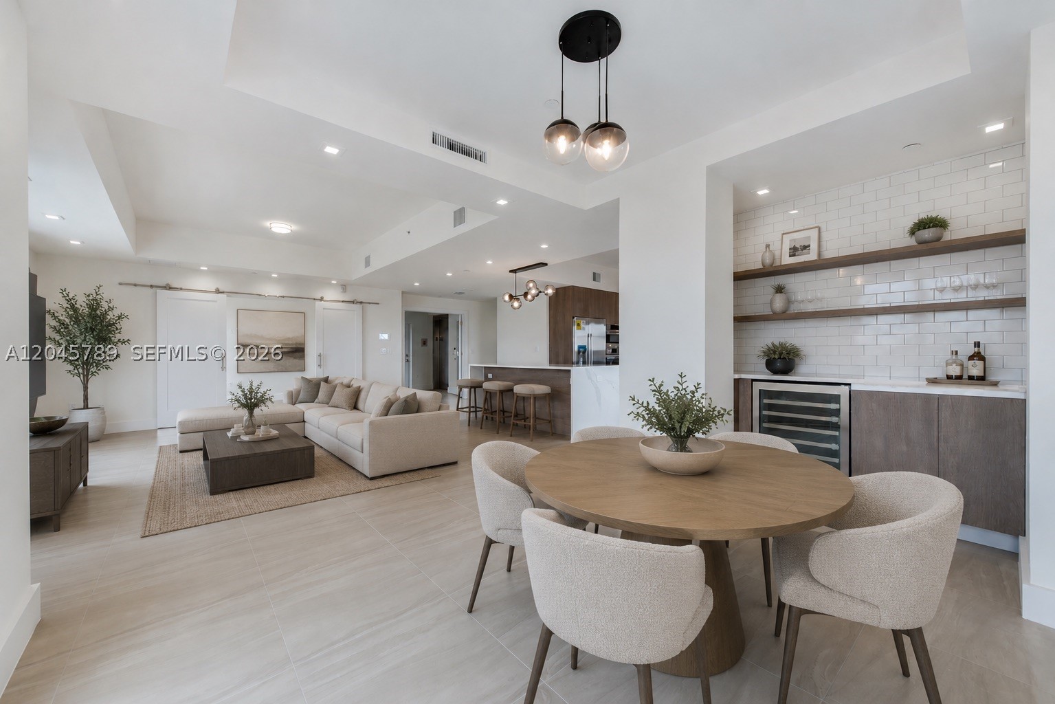 120 Salamanca Ave #PH, Coral Gables FL 33134