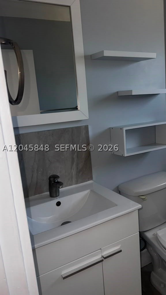 145 SW 30th Ct #209B, Miami FL 33135
