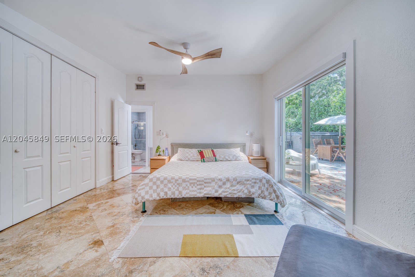 7055 SW 84th Ave, Miami FL 33143