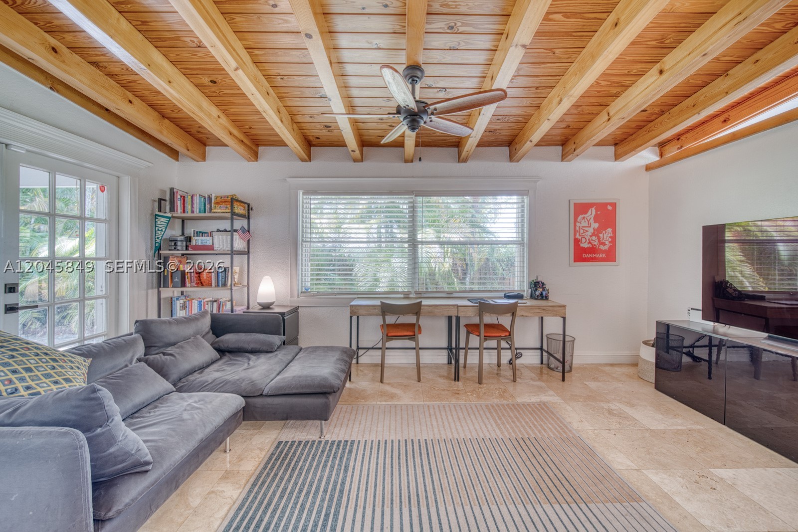 7055 SW 84th Ave, Miami FL 33143