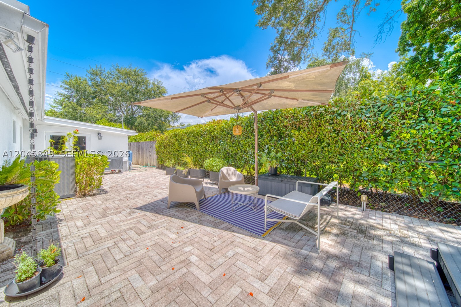 7055 SW 84th Ave, Miami FL 33143