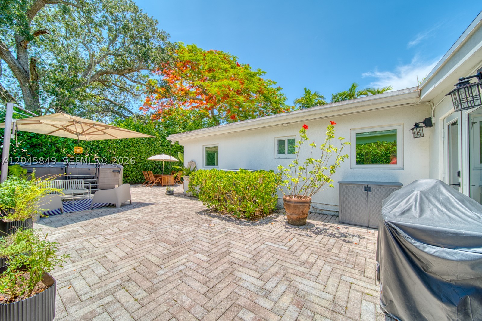 7055 SW 84th Ave, Miami FL 33143