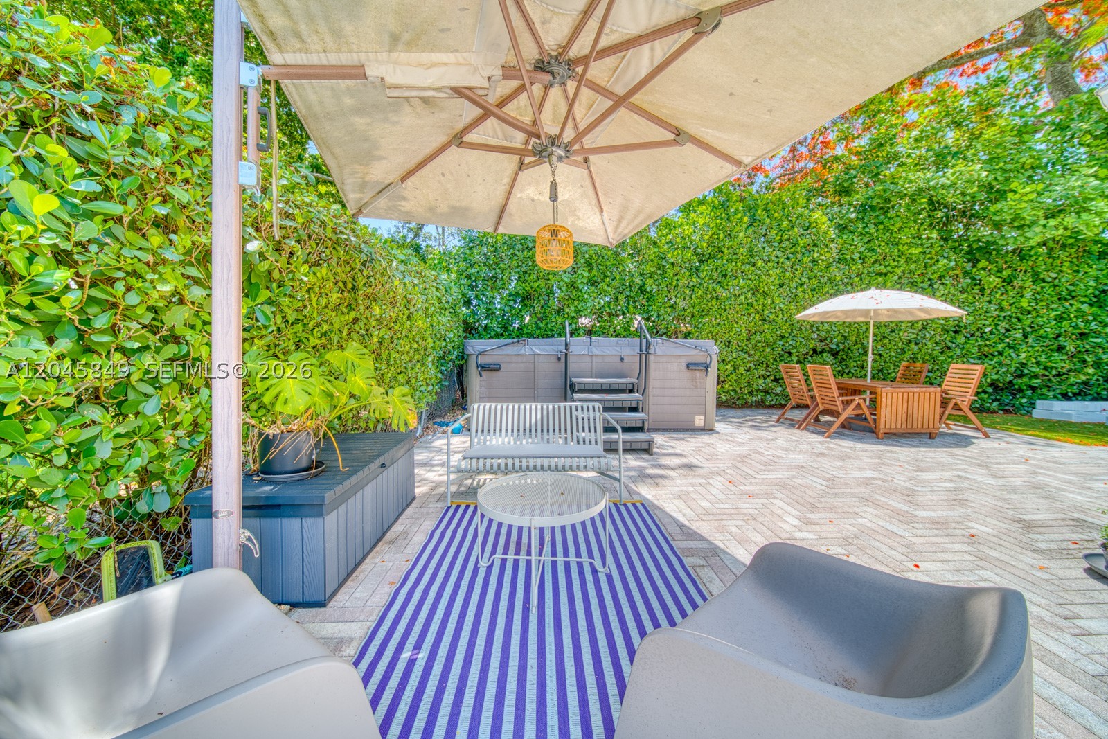 7055 SW 84th Ave, Miami FL 33143