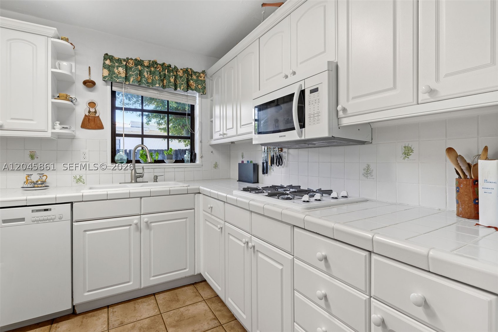 9971 SW 156th Ter, Miami FL 33157